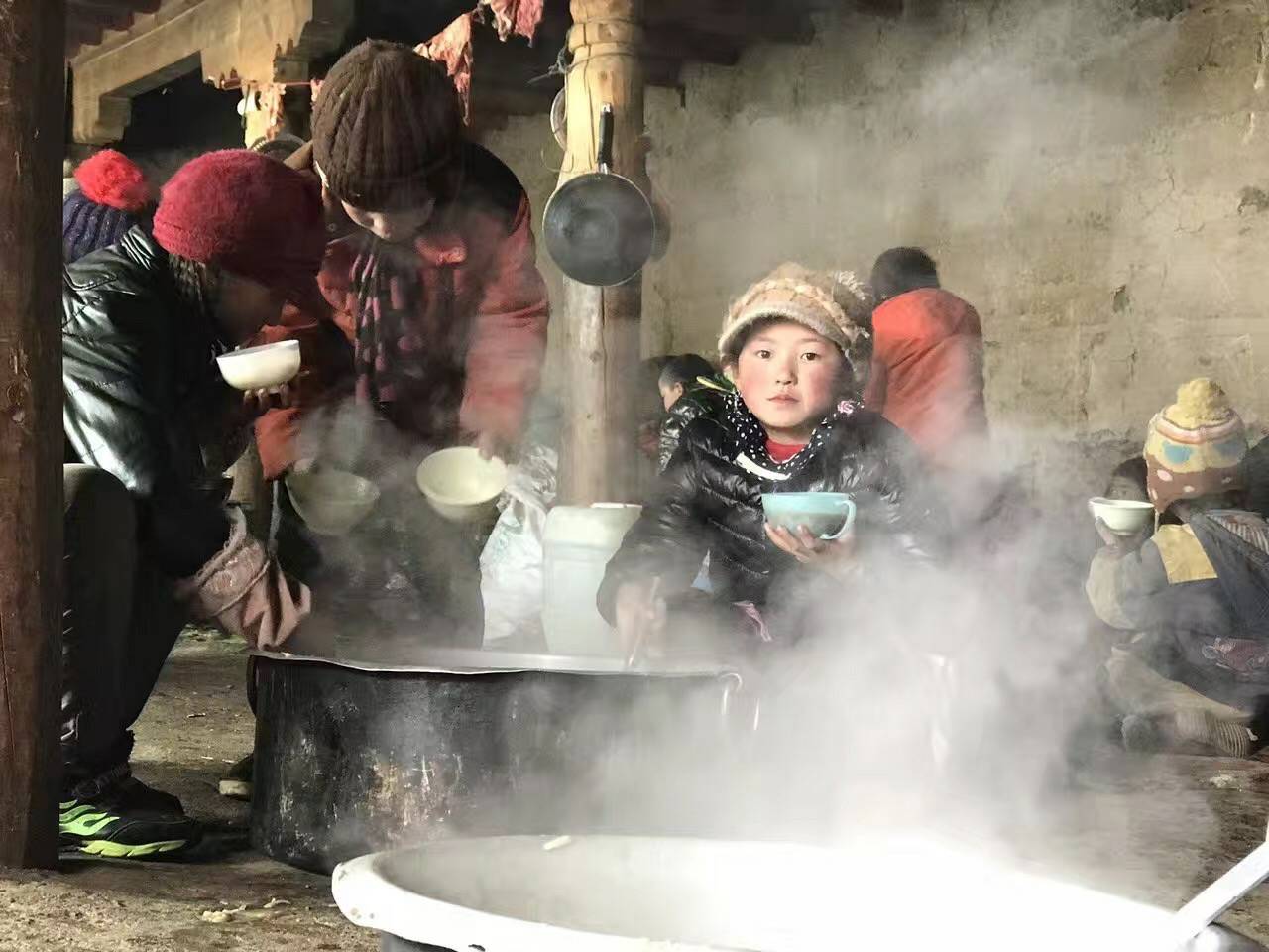 广州郑毅健康产品研究有限公司公益回顾丨家国同欢月同圆 温暖满载甘孜州(图10) 广州郑毅健康产品研究有限公司公益回顾丨家国同欢月同圆 温暖满载甘孜州(图10)